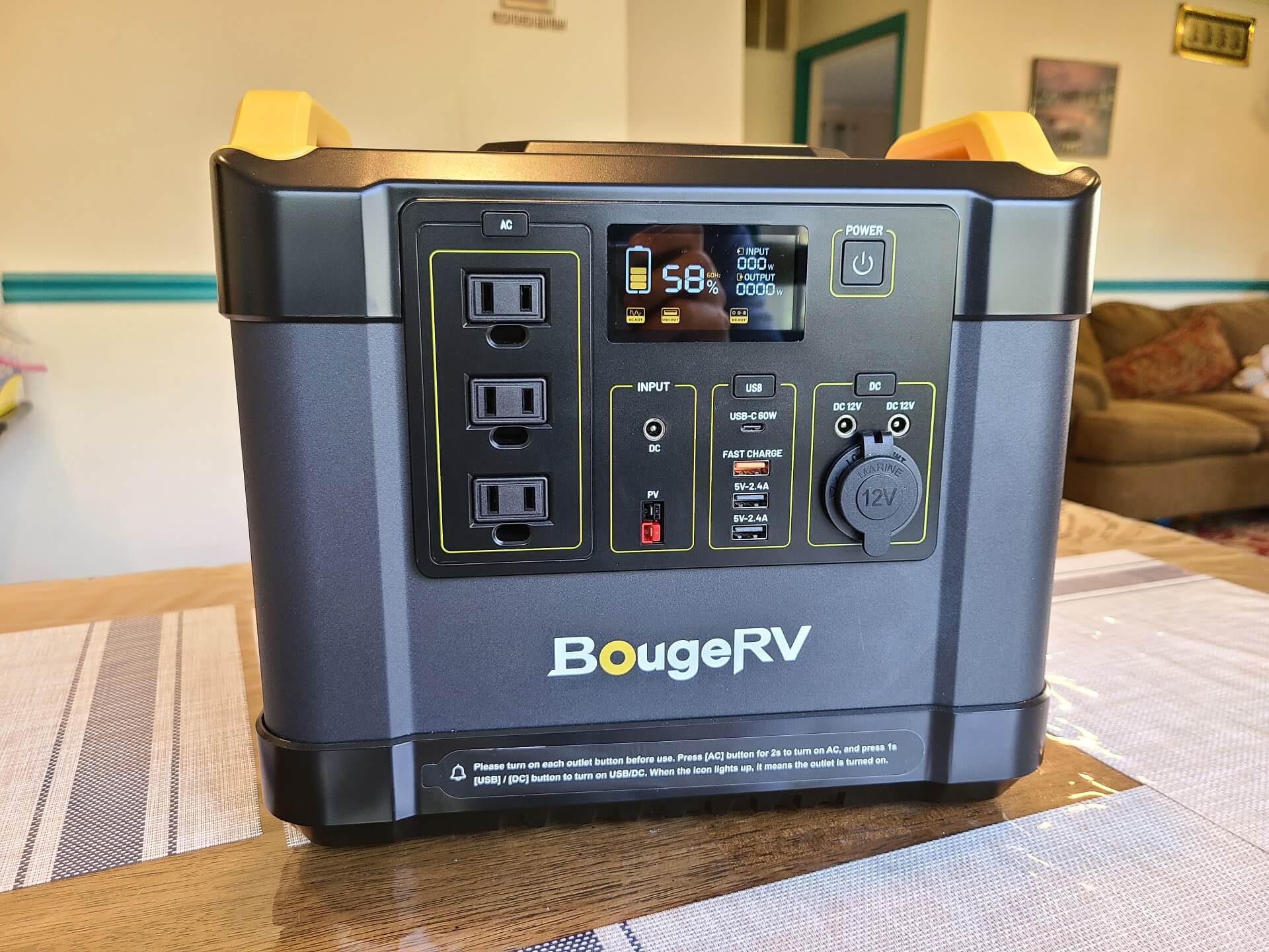Revue de la centrale électrique portable BougeRV FORT 1000 